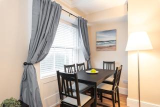 Central 1BED APT RELIABLE FAST WIFI & TV - 7