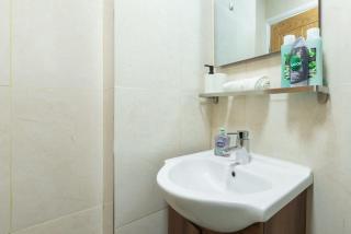 Central 1BED APT RELIABLE FAST WIFI & TV - 3