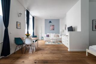 Chic Studio Near Metro & Center by HM - Wenen - 9