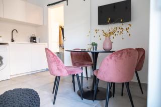 Cozy & Chic - 1 bd Apartment - 3