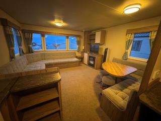 Brilliant 8 Berth Caravan At Reighton Sands Holiday Park, Haven Ref 61053Rc - Filey - 9