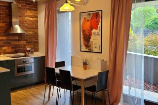 Lovely One-Bedroom Condo With Patio. - Varsavia - 0