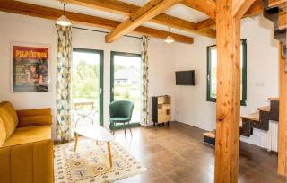 2 Bedroom Awesome Home In Rowy - 9