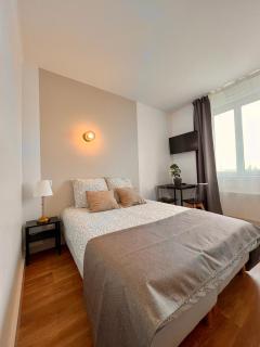 Studio 2 pers face gare SNCF Appart Hotel le Cygne D1 - Bourges - 0