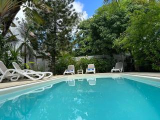 Lush Garden Villa with private pool - 2