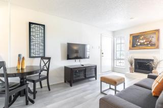 Simplicity At Its Finest One Bed One Bath in DFW - Dallas - 4