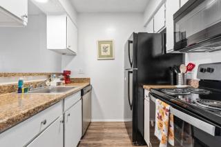 Extended Stay in DFW One Bedroom Apartment - 8