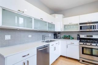 870 1&2 - 2 Separate Suites in same building - Chicago - 8