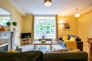 122 - Large Duplex with Parking by Shortstays - Galway - 5