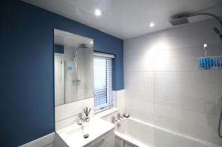 Rowlands Gill - 3 Bedroom House - Fully Refurbished Throughout - New Kitchen & Bathroom - High Standard Throughout - 4