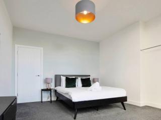 FREE PARKING - Beautiful 2-BR Flat in Manchester - Manchester - 1