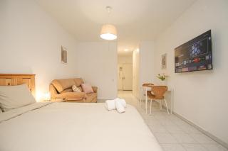 Wonderful studio 15m walk to Giralda and Feria - Seville - 2
