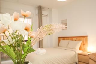 Wonderful studio 15m walk to Giralda and Feria - Seville - 0