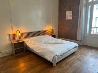 Appartement F4 centre Moulins - Moulins - 1