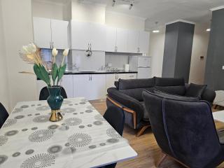 New Bazar-Central Apartment 1 with balcony - Tirana - 7