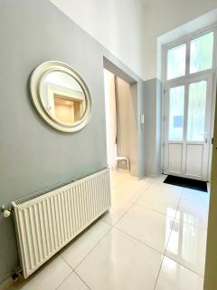 Amazing Swedish 3 ROOMS Apartment in the City Center - Boedapest - 4