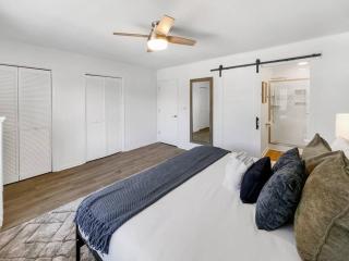 Hot Tub, Putting Green + Bikes! - 7