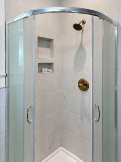 Location! Minutes to Downtown and Folly Beach - 3