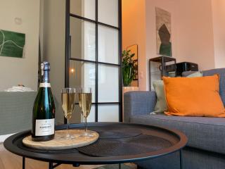 URBAN APARTMENTS PREMIUM, Sokolska 30 Towers No 3, Free Parking, Gym & Sauna, Self Check-in - Kattowitz - 4