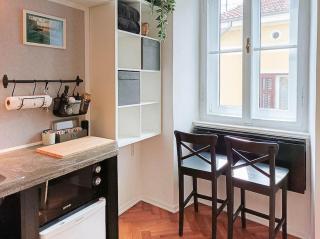 Loft Bed Studio with FREE Parking, 2 Bikes! Self check in, Wi-Fi, AC - 9