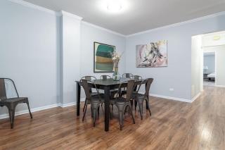 Beautiful Remodeled Penthouse Unit in Old Town - Chicago - 7