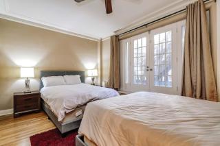 Brownstone in Gold Coast - Chicago - 5