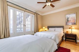 Brownstone in Gold Coast - Chicago - 4