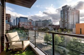 New Construction Building in River North - Chicago - 4