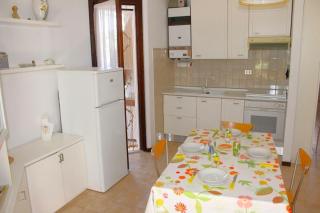 ELISABETTA - 8