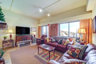 Pool and Hot Tub Mtn-View Condo in Sugartop Resort! - 0