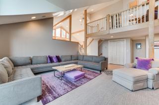 Serene Suttons Bay Home with Fire Pit and Wooded Yard - Suttons Bay - 7