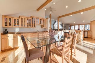 Serene Suttons Bay Home with Fire Pit and Wooded Yard - Suttons Bay - 5