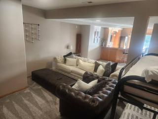 Spacious Pool House with tons of amenities! - Omaha - 1
