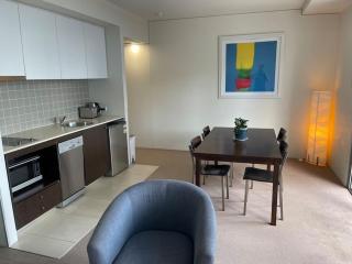 Stunning Water View Apartment - Pool, Gym, Sauna. - 3