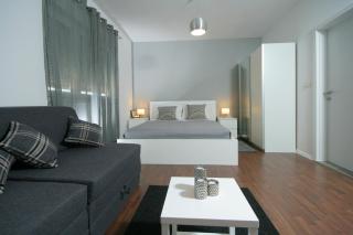 Charm Apartments And Rooms - Trogir - 8