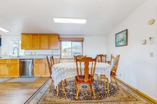 Skagit River Roost - Mount Vernon - 4