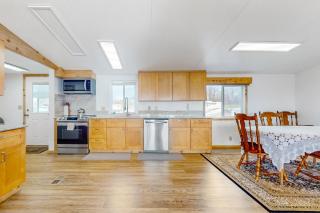 Skagit River Roost - Mount Vernon - 1