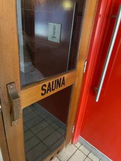 Amazing City Skyline Apartment near Convention Centre - Pool Gym Sauna - 3