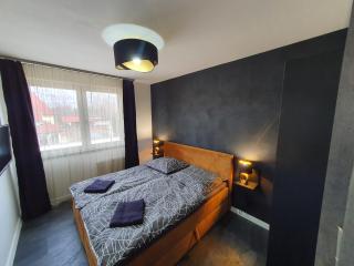 Black Brothers Wellness Apartments - Siófok - 6