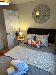 Spacious 3 bedroom flat close to city center - Dalneigh - 9