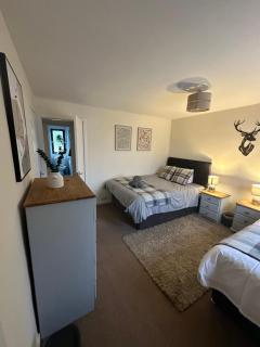 Spacious 3 bedroom flat close to city center - Dalneigh - 3