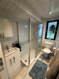 Spacious 3 bedroom flat close to city center - Dalneigh - 2