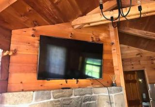 Mountain View, Hot Tub, King Bed, WiFi, Fire Place - Sevierville - 1