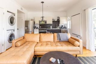 1BR/1Bath Downtown - Newly Renovated Premier Apt. - Gainesville - 0