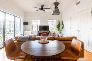 1BR/1Bath Downtown - Newly Renovated Premier Apt. - Gainesville - 1