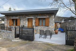 Mountain House Perampela - - 8