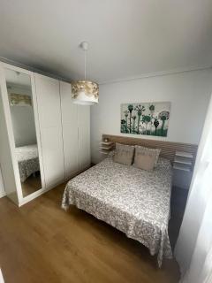 Apartamento junto al Recinto Ferial con garaje y aire acondicionado - Albacete - 9
