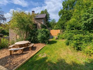 "Charming House in Modave with Terrace and Parking Included" - Modave - 8