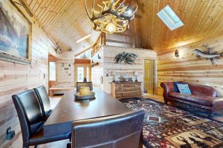Log Cabin Life - Arkdale - 4
