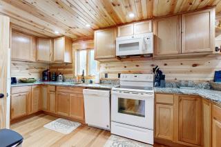 Log Cabin Life - Arkdale - 1